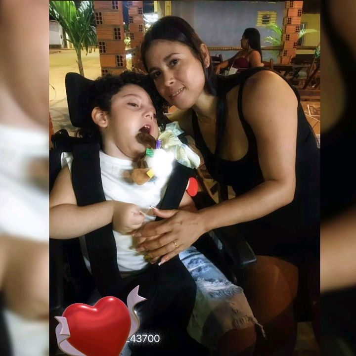 Fhê e Enzo Noah/Mãe atípica