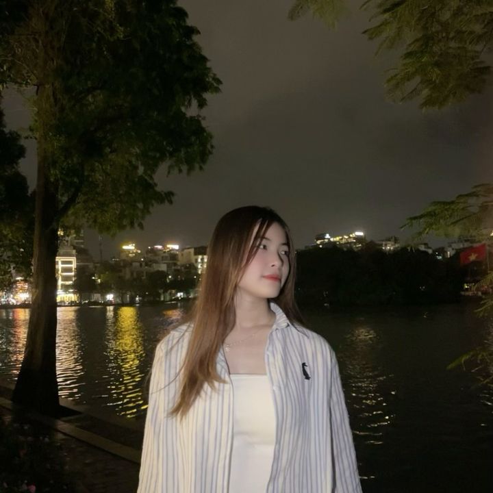 Huyền Trang nè😘