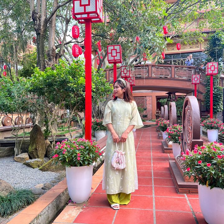 Vy vụng về 39