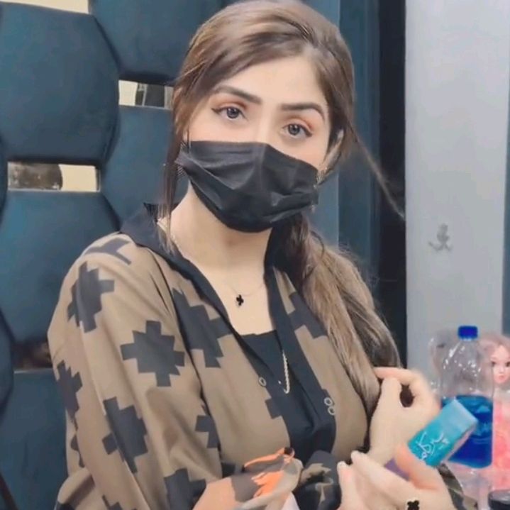 𝐇𝐞𝐞𝐫 𝐁𝐚𝐥𝐨𝐜𝐡