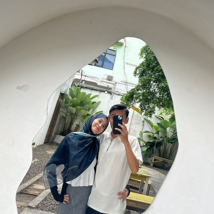 W&J