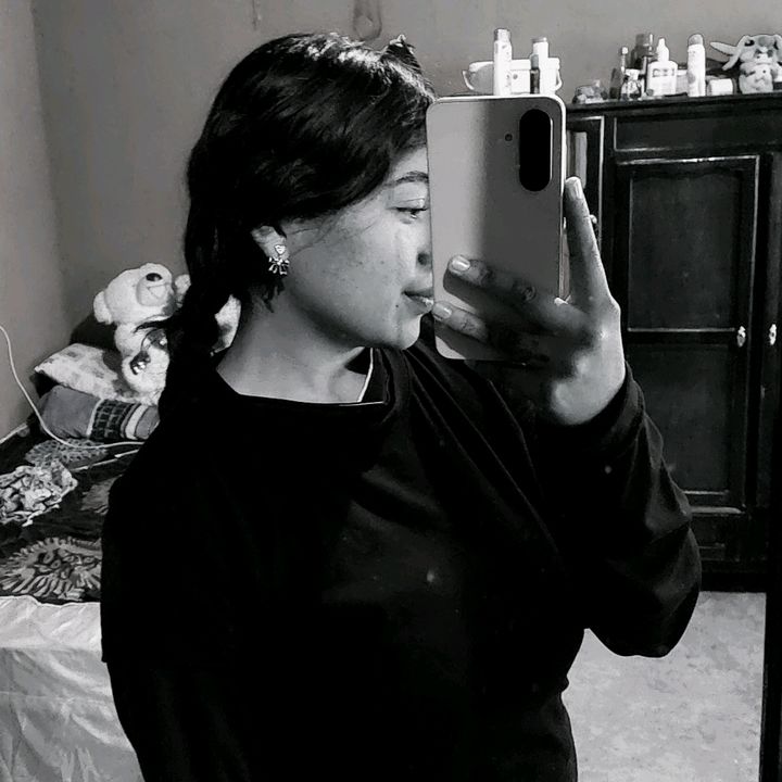 S.M12 🦋.