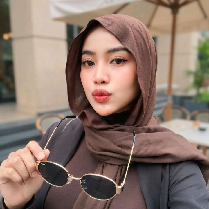 Nira Cantika