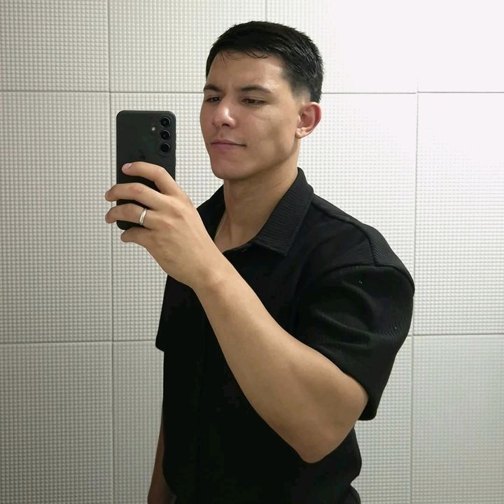 Adrian Reis
