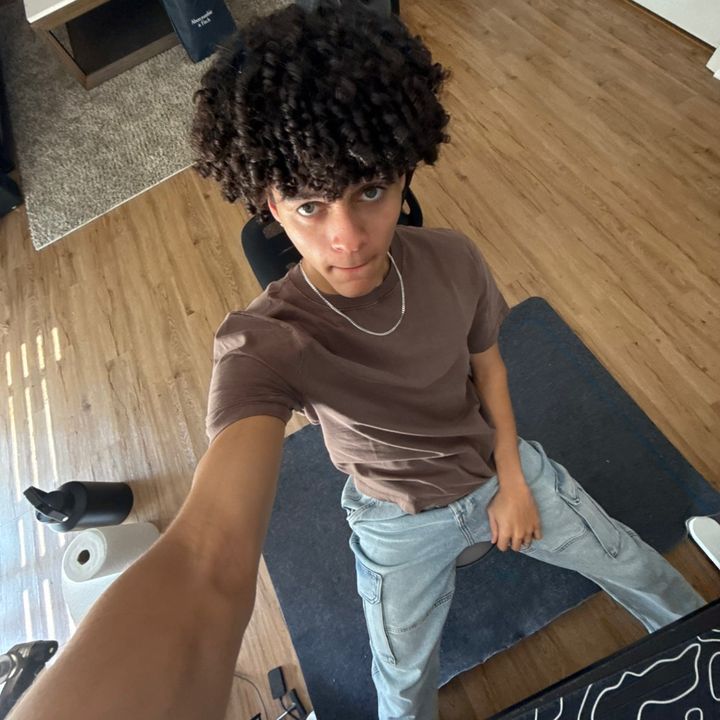 Anthony_sells