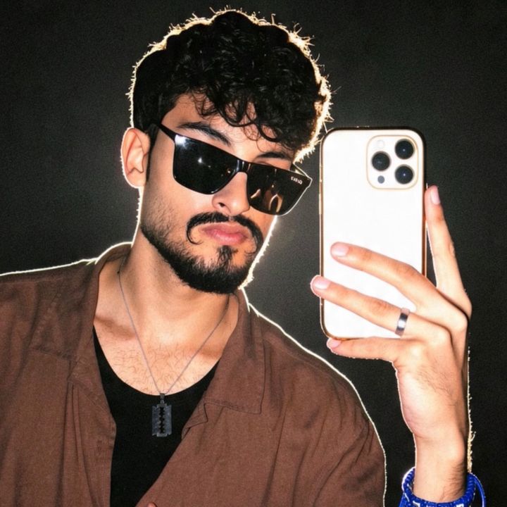 ﮼⚡️🧿احمد 𝐀𝐇𝐌𝐄𝐃🇮🇹🧿⚡️
