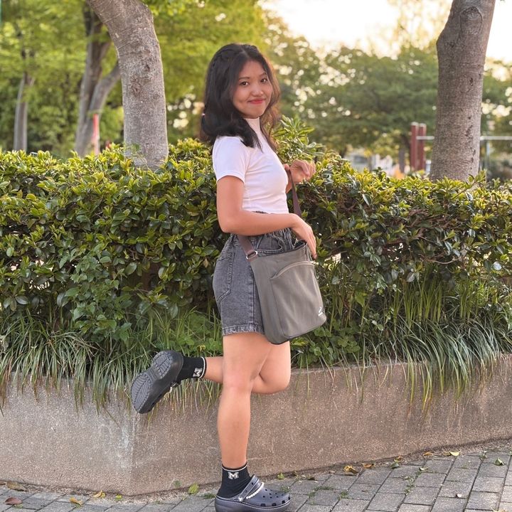 春☘️🐣🐣(မြိုင်နယ်သူလေး)