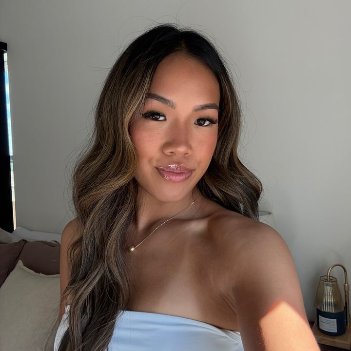 Victoria Scott