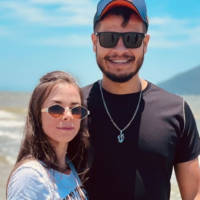 Sharon e Júnior