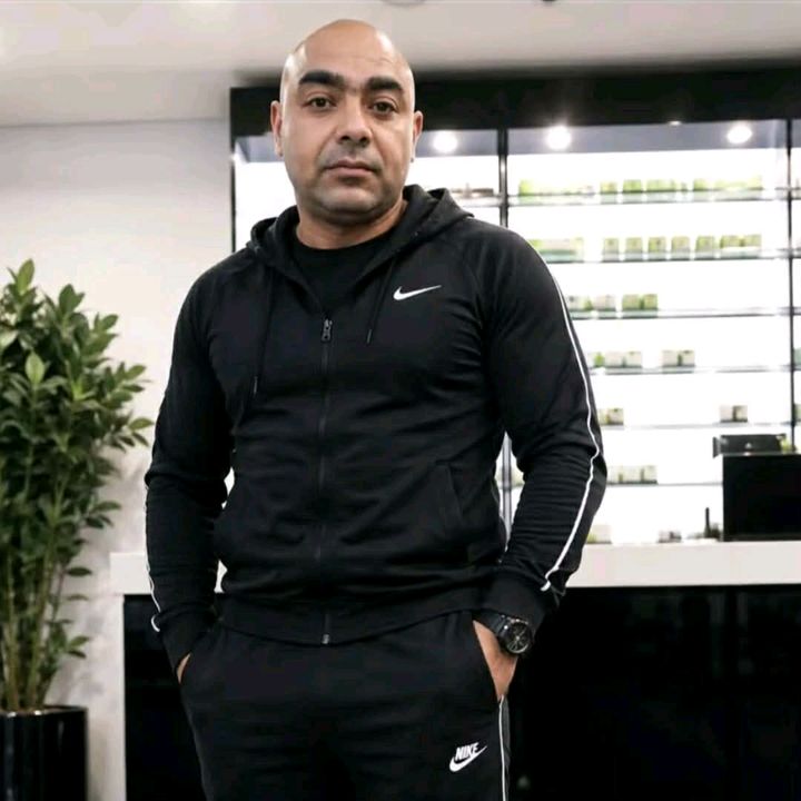 roberto internațional 007