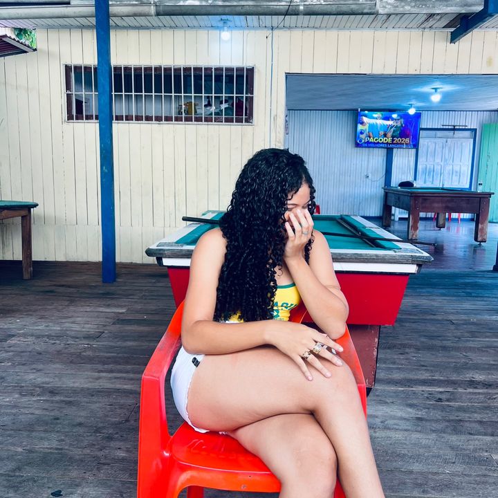 Clara Ribeiro