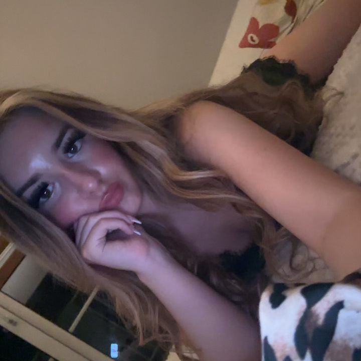 𝓥𝓪𝓷𝓮𝓼𝓼𝔃𝓪♥︎