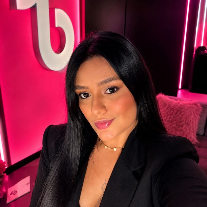 LUANNA EGAS | PERFUMES