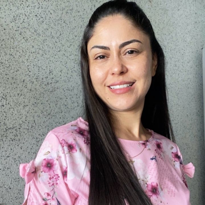Elaine Cristina