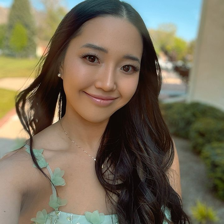 E M I L Y 🍓