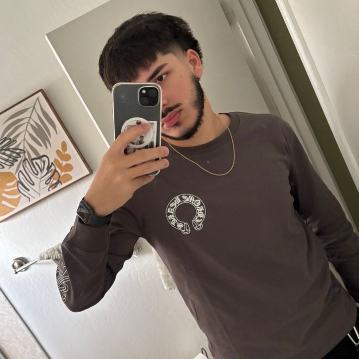 ✶