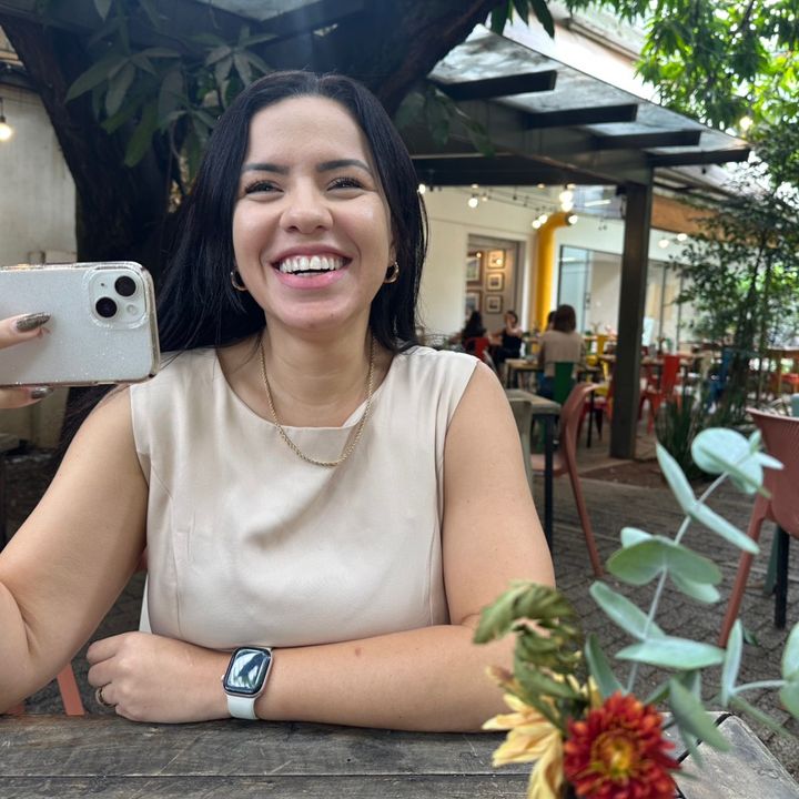 Camila Gomes em Casa