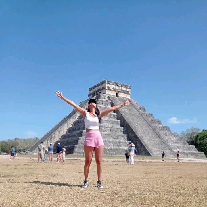 Jania Caza