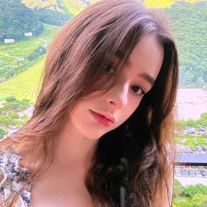 Chloe