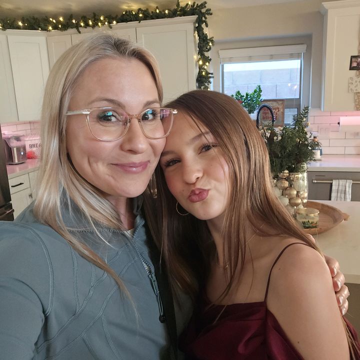 K R I S ✨️ AZ dance mom