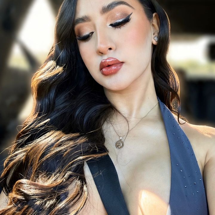 Mia
