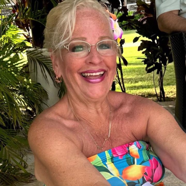 Susan Lee