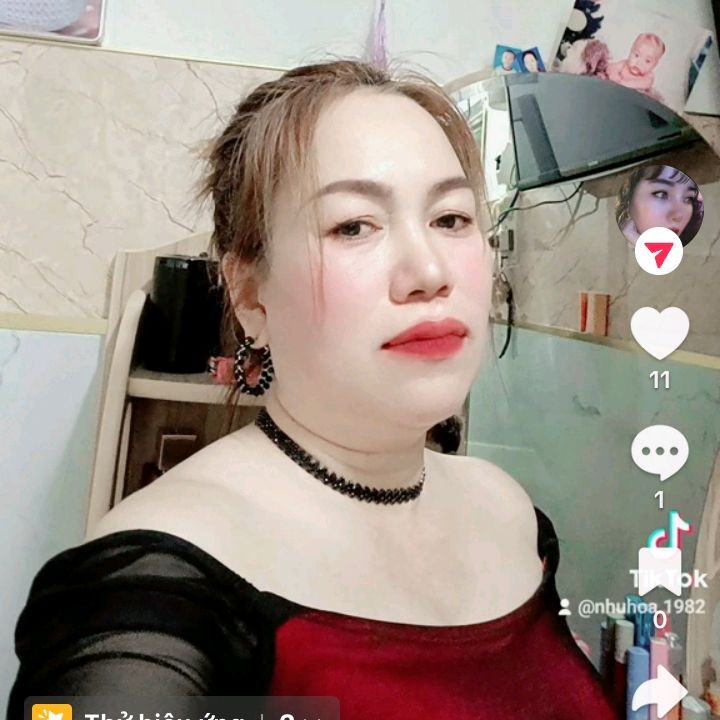 Hoa Mỹ phẩm