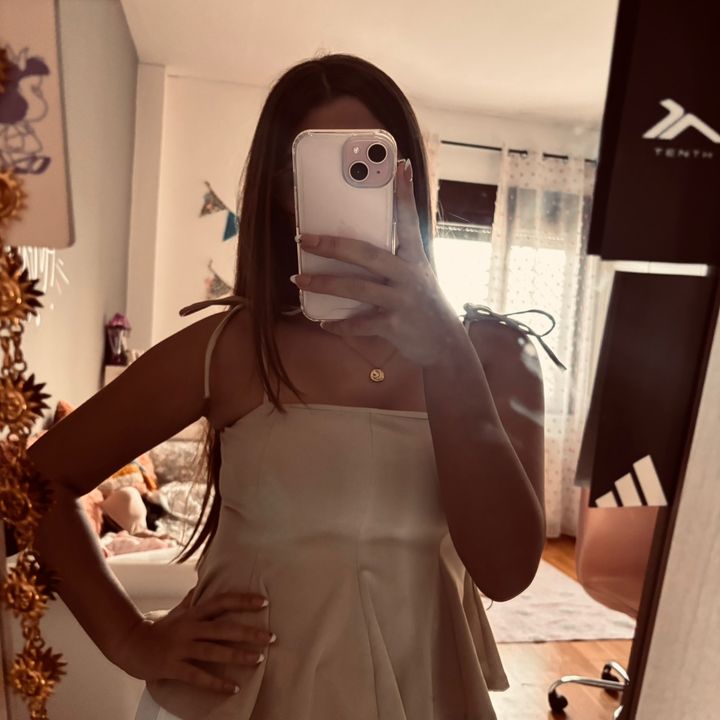 👸🏽💘