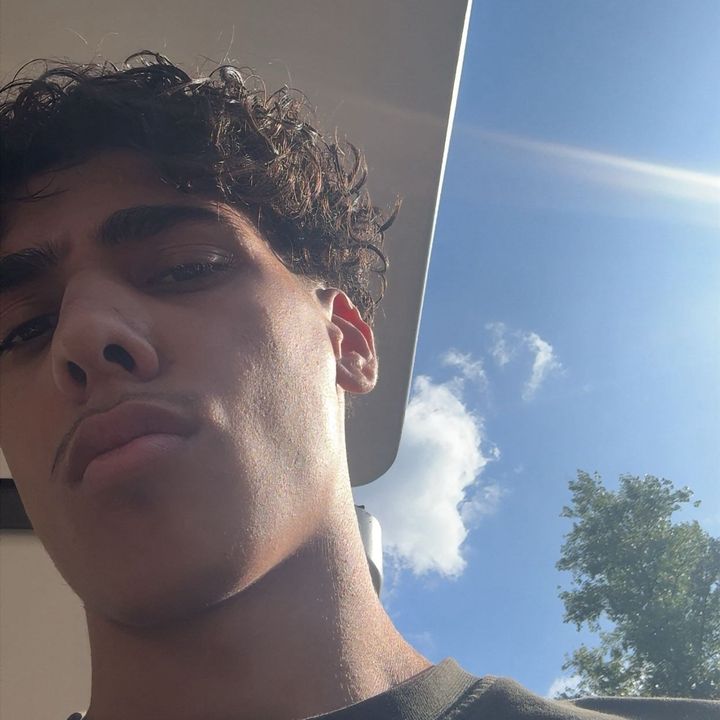 B