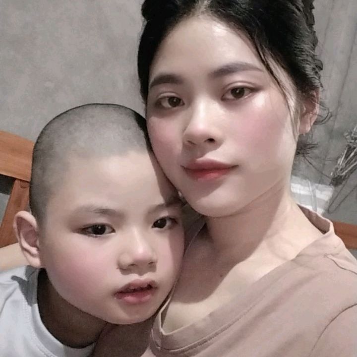 Mẹ Bơ – Cùng Con Đi Tiếp