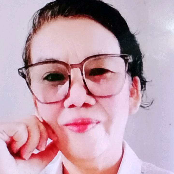 ป้ากุหลาบU1 แม่ค้าตลาดออนไลน์