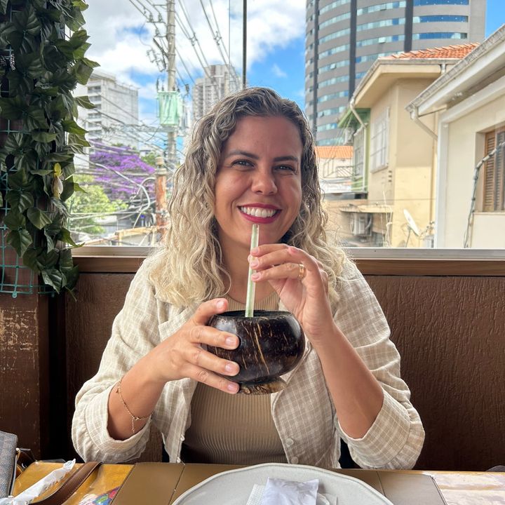 Larissa Marmo Ferreira Barros
