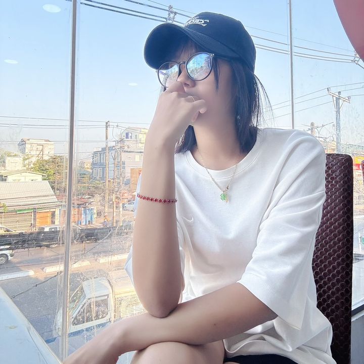 🍀Thant Shwe Sin🍀♒️🎌