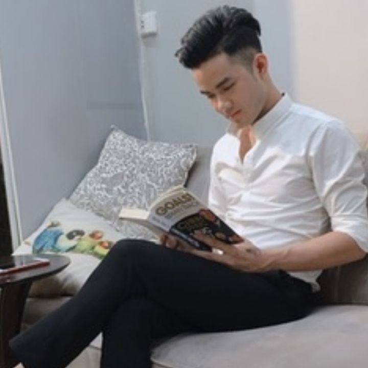 Huỳnh Anh Outfit