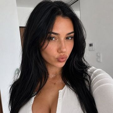 Livia Stone