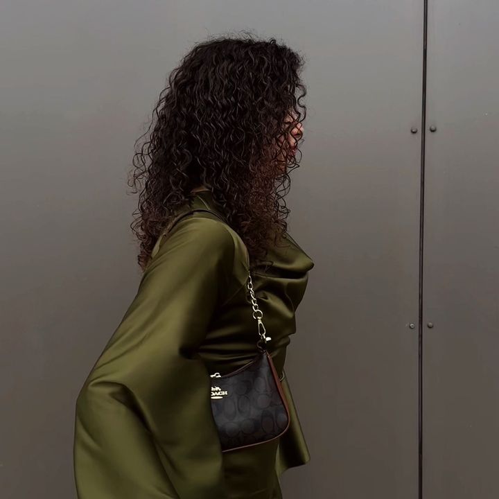 𝐳𝐞𝐥𝐢𝐡𝐚