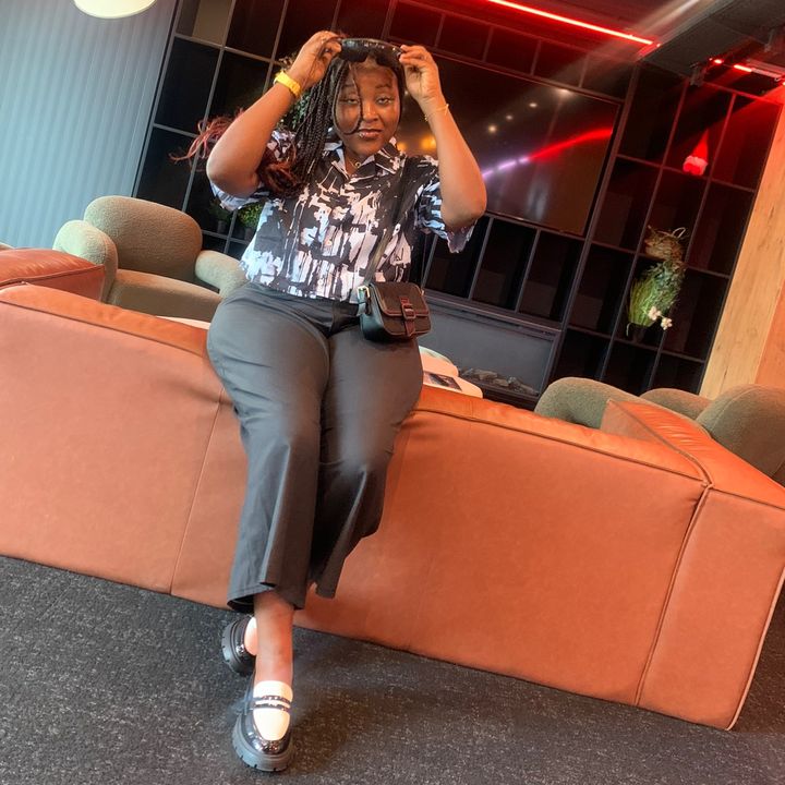 🇨🇲꧁༺𝓢𝓸𝓻𝓪𝔂𝓪༻꧂🇩🇪