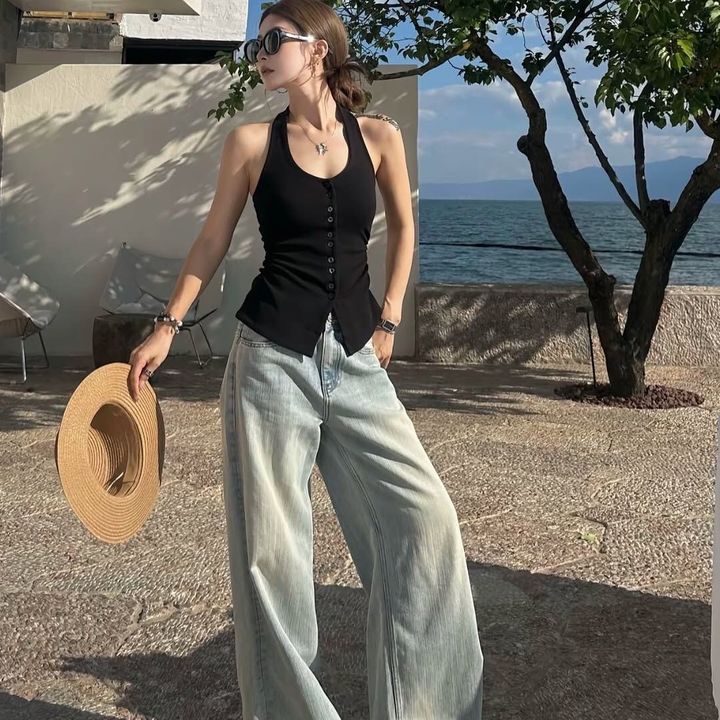 🫦
