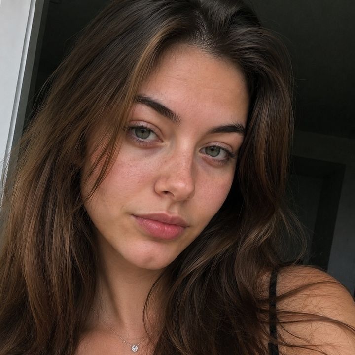 Helena Recomenda