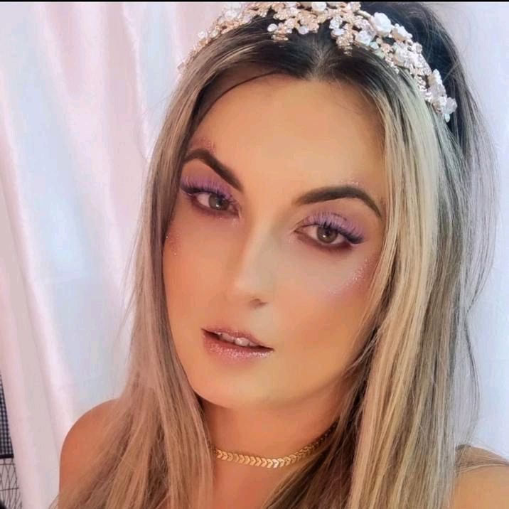 Girl TikTok Shop Creator