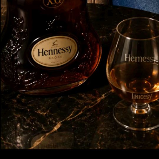 HENESYY 🥃🖤