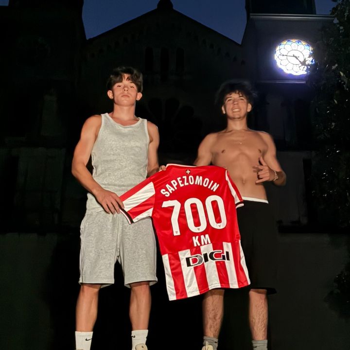 700KM À PIED