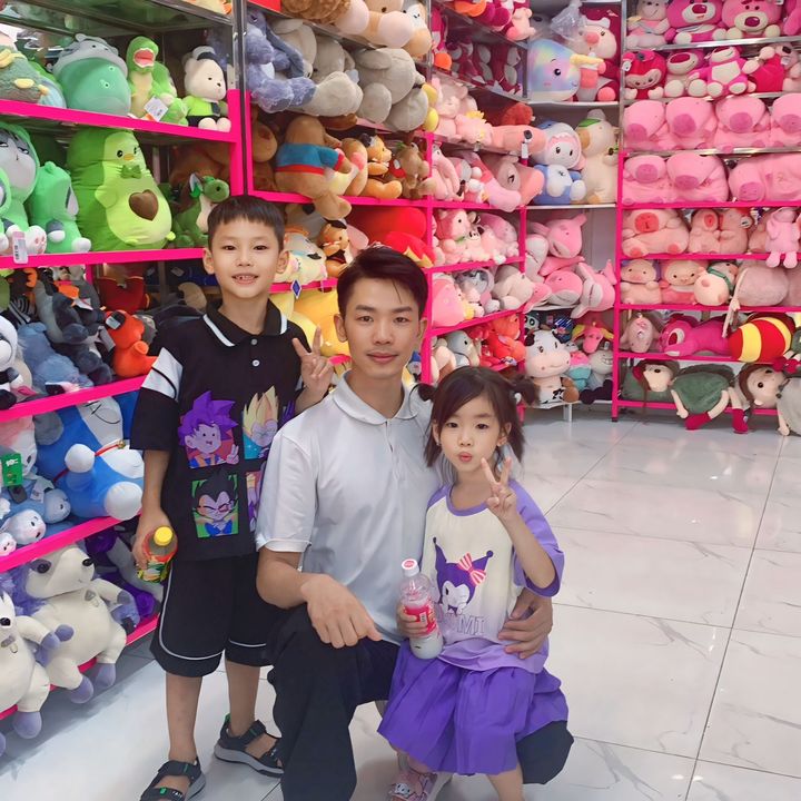 Hiếu Đơn Thân 2 Con