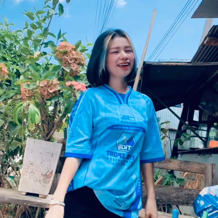 🦋Hnin🍀