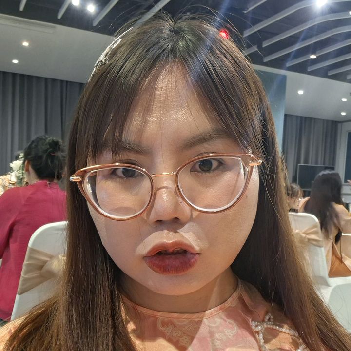 Vân mặc gì?? 👗💼 🥿