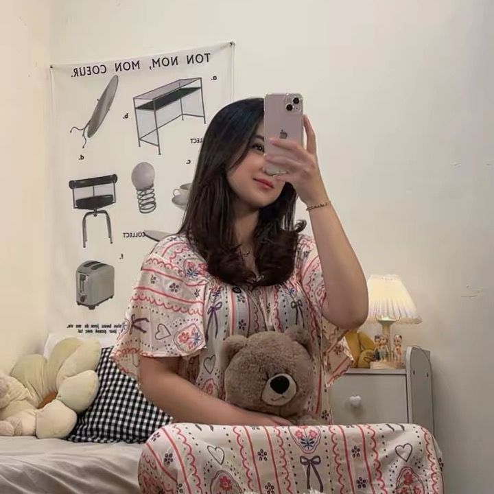tiny.cuddless