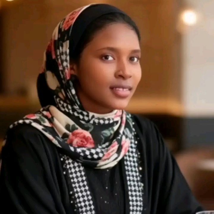 sirani sidibé❤️❤️❤️🍿🍼🍷🧉