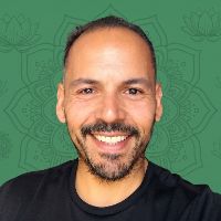 Oscar Pérez - Médico Ayurveda