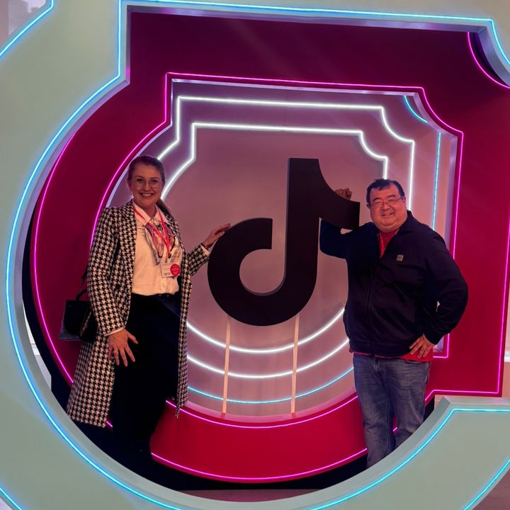 Pricila & Wolney | TikTok Shop