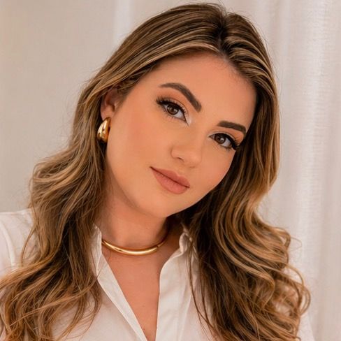 Júlia Dimer